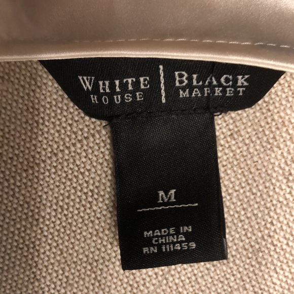 White House Black Market women’s blouse. - Picture 5 of 6